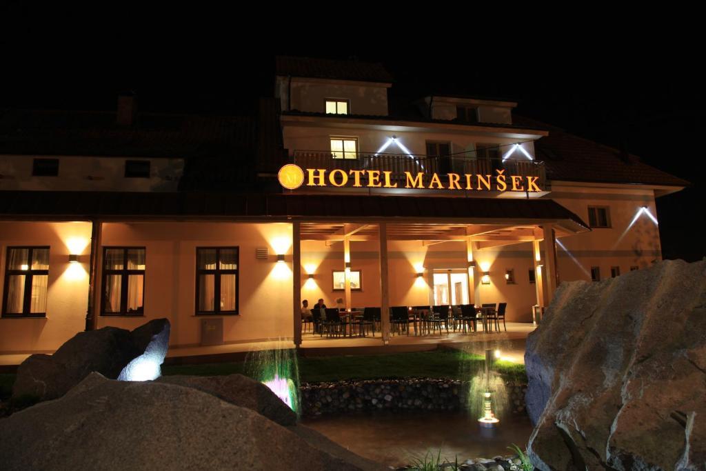Hotel Marinšek Naklo Exteriér fotografie
